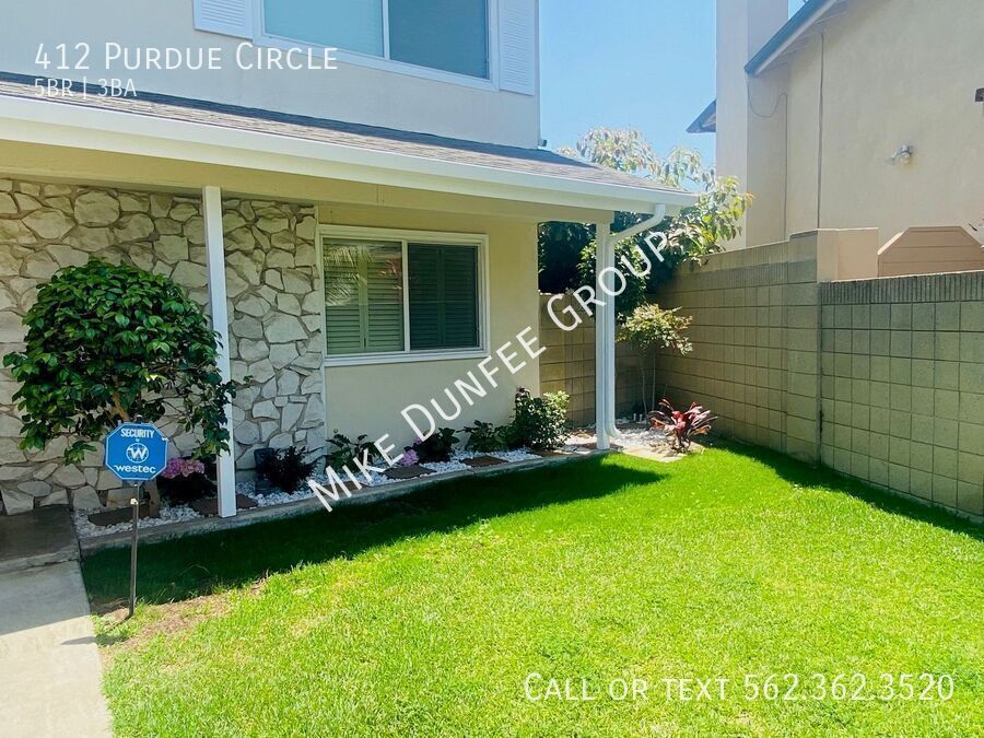 Beautifully Renovated 2-Story Home in College Park West, Seal Beach property image