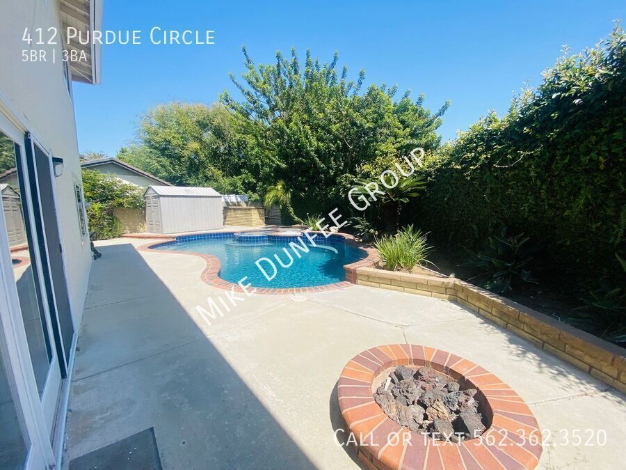 Beautifully Renovated 2-Story Home in College Park West, Seal Beach property image