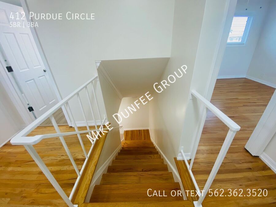 Beautifully Renovated 2-Story Home in College Park West, Seal Beach property image