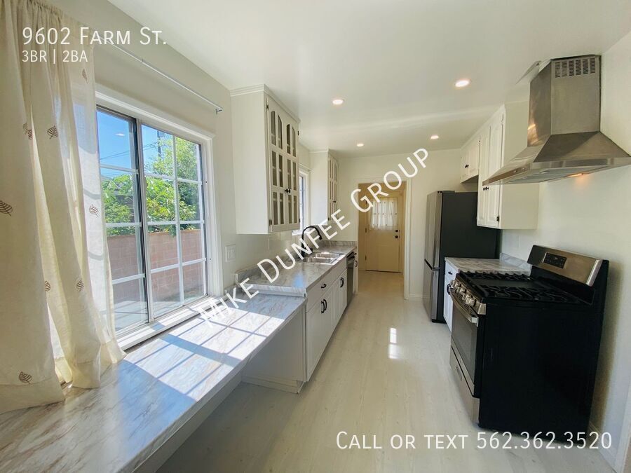 Charming 3-Bedroom Home in Desirable Downey Neighborhood property image